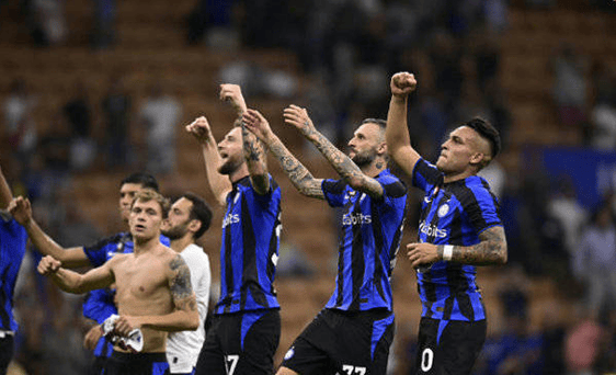 中展现出独 中展现出独