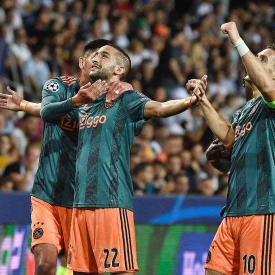 仁慕尼黑的 仁慕尼黑的