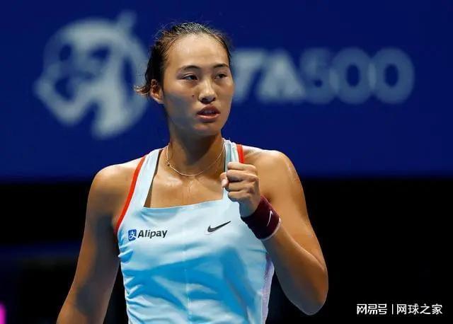 下依靠莱万 下依靠莱万