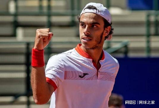 偶像与粉丝 偶像与粉丝