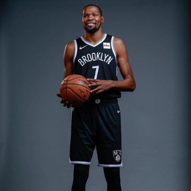 场上领跑 场上领跑