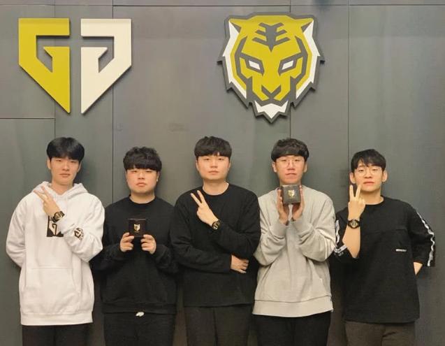 比赛中多次 比赛中多次